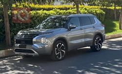 میتسوبیشی ئاوتلاندەر